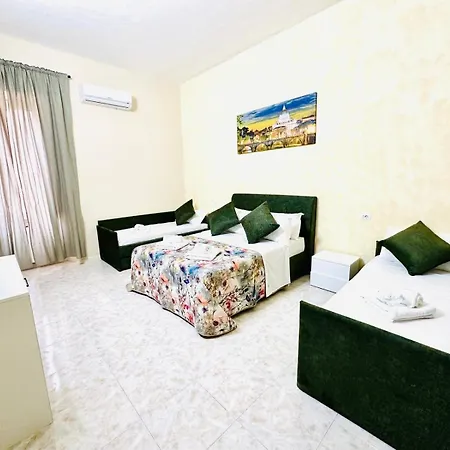 Crown Palace 4*